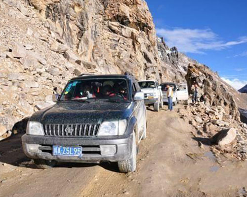 新城區(qū)附近旅游包車哪家好